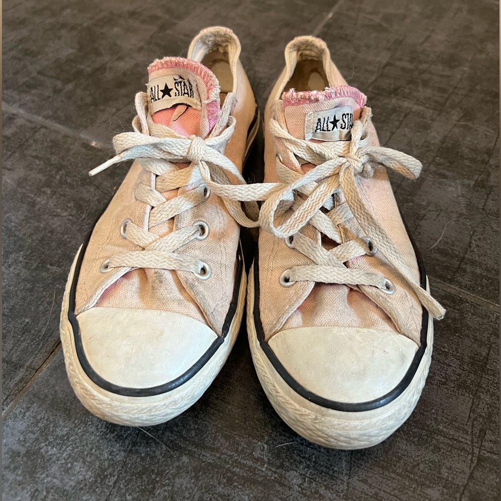Converse teens/women’s